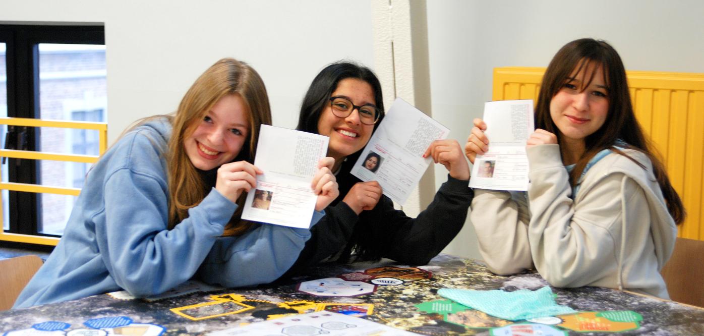 Foto van leerlingen van het secundair tijdens een workshop van Studio Globo